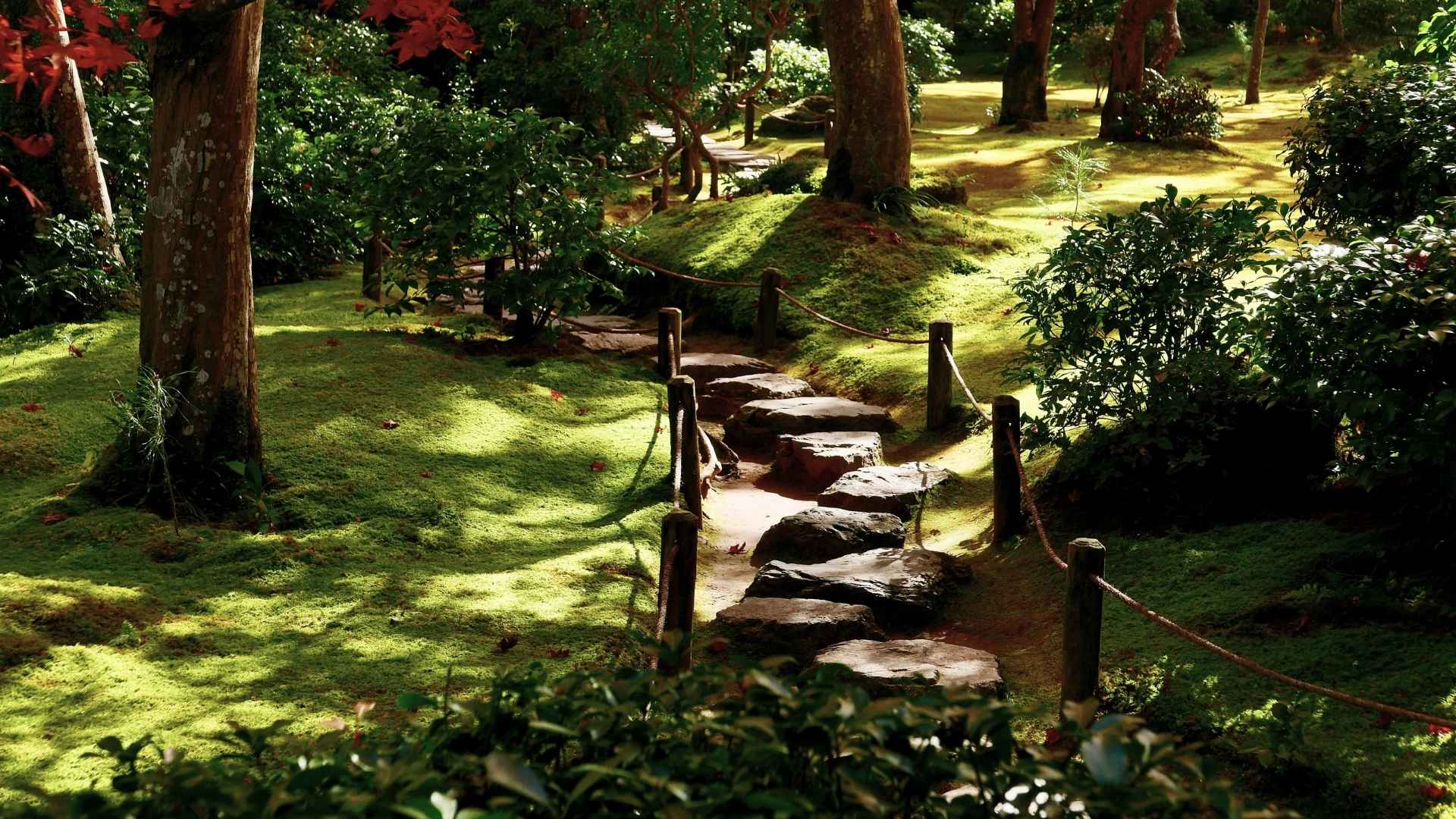 A Path to the Japanese Gardens: Exploring Chisen, Karesansui, and Roji Garden Design