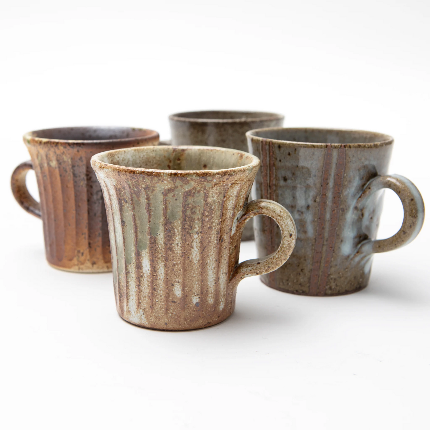 Shigaraki Ware Mug Kohiki with Vidro Glaze