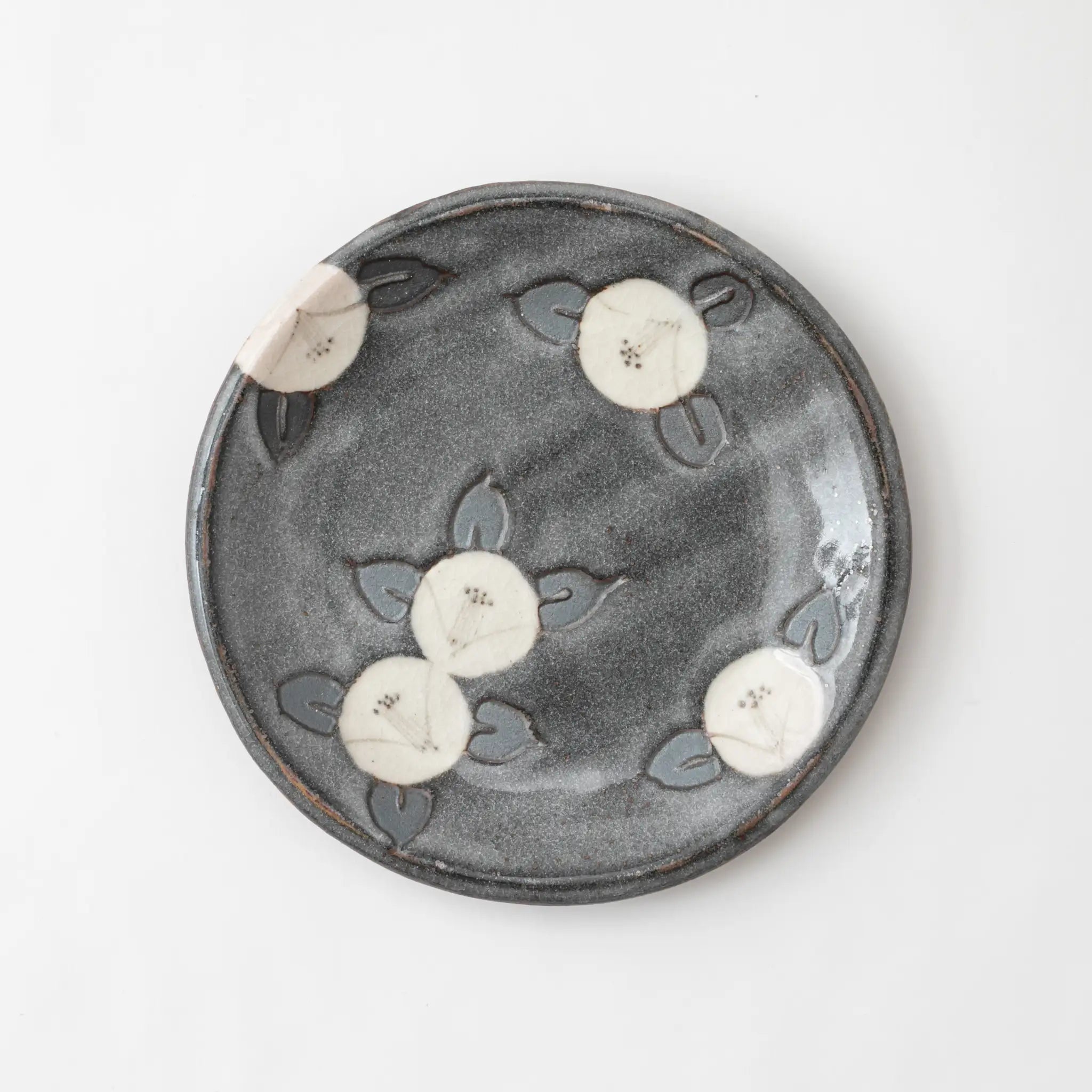Nezumishino Camellia Mino Ware Plate