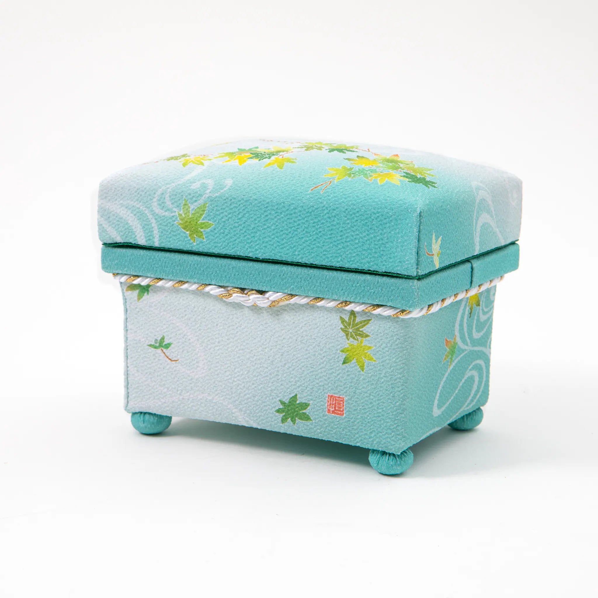 Kaga Yuzen Maple Leaf Accessory Box