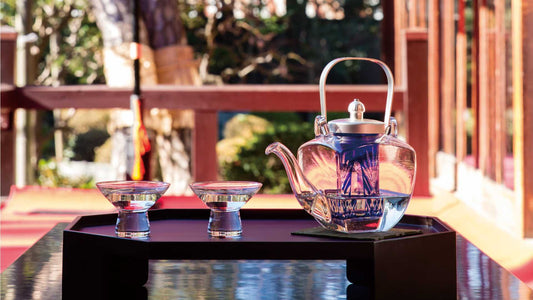 Edo Kiriko Sake Chirori Set on the tray