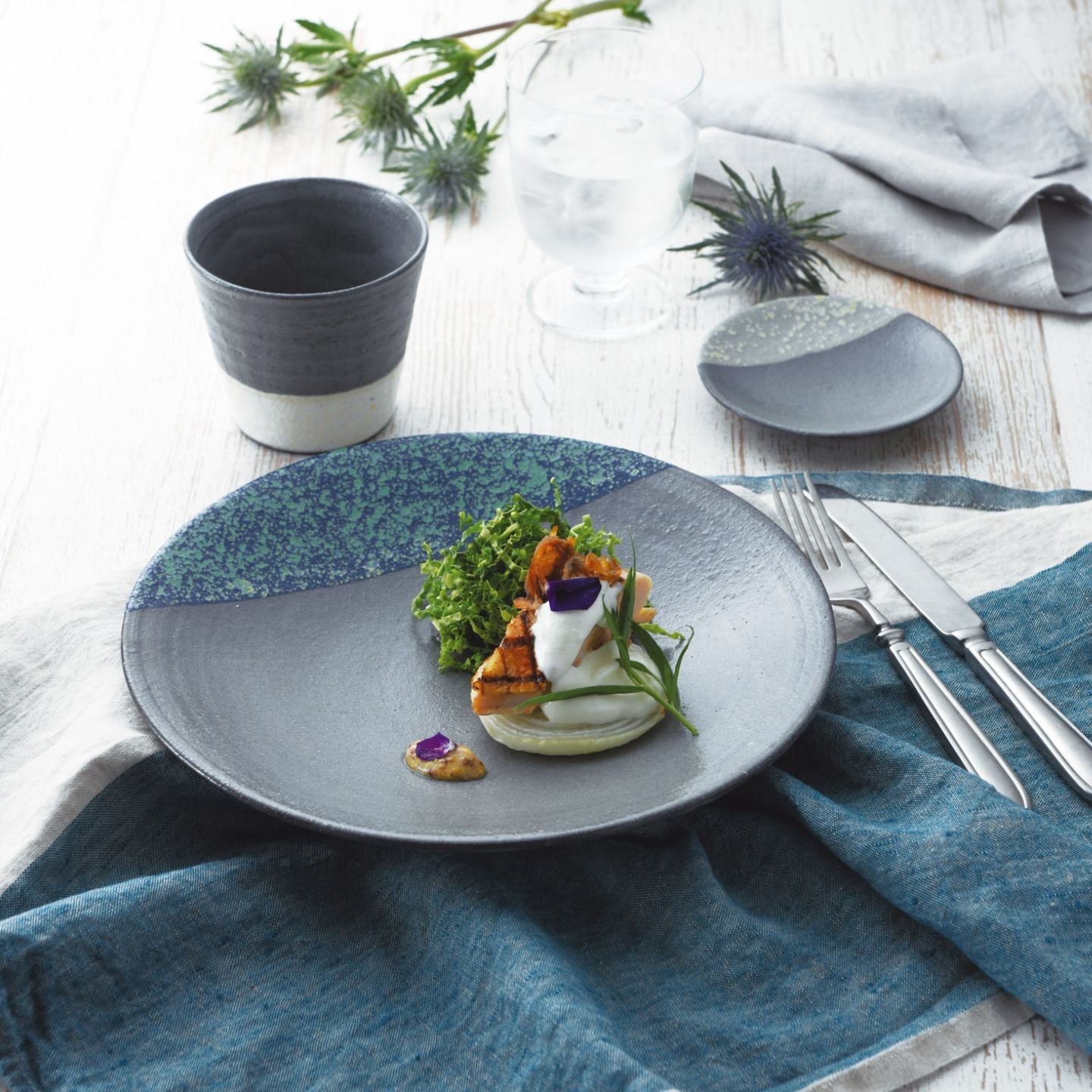 Shigaraki-ware cup and plates