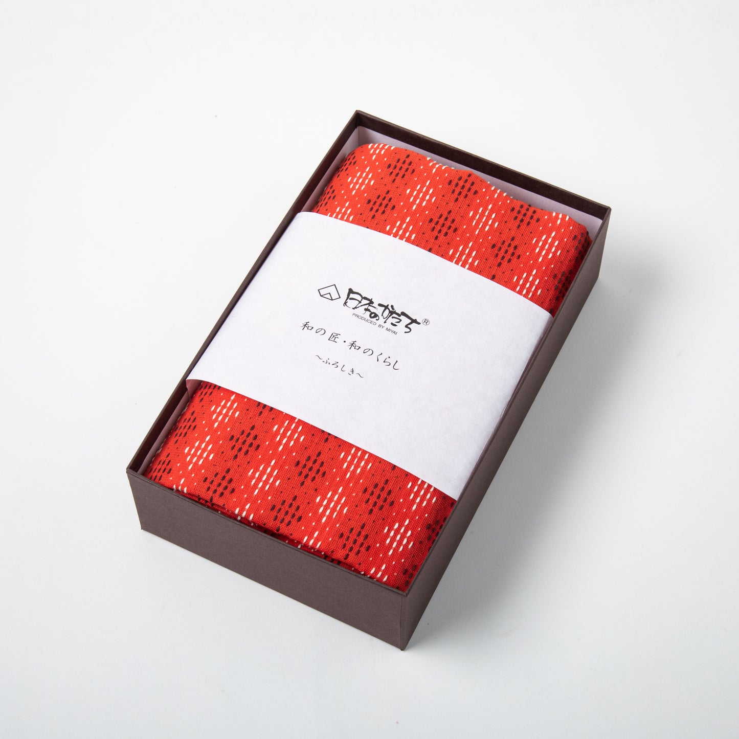 Red Tatewakuhishi Sashiko Organic Cotton Furoshiki Wrapping Cloth with Gift Box