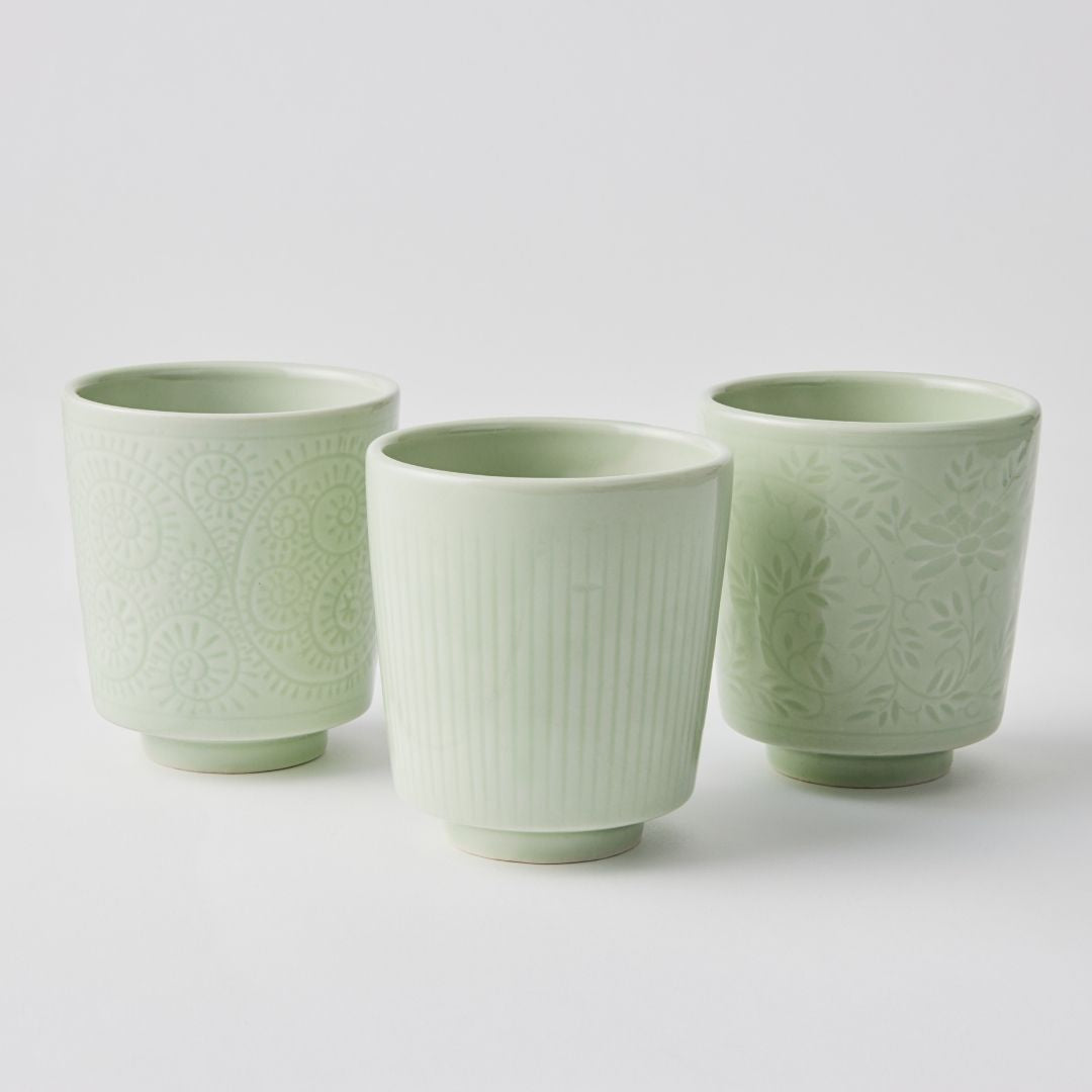 Koyu Haiyu Pale Green Arabesque Sake Cup