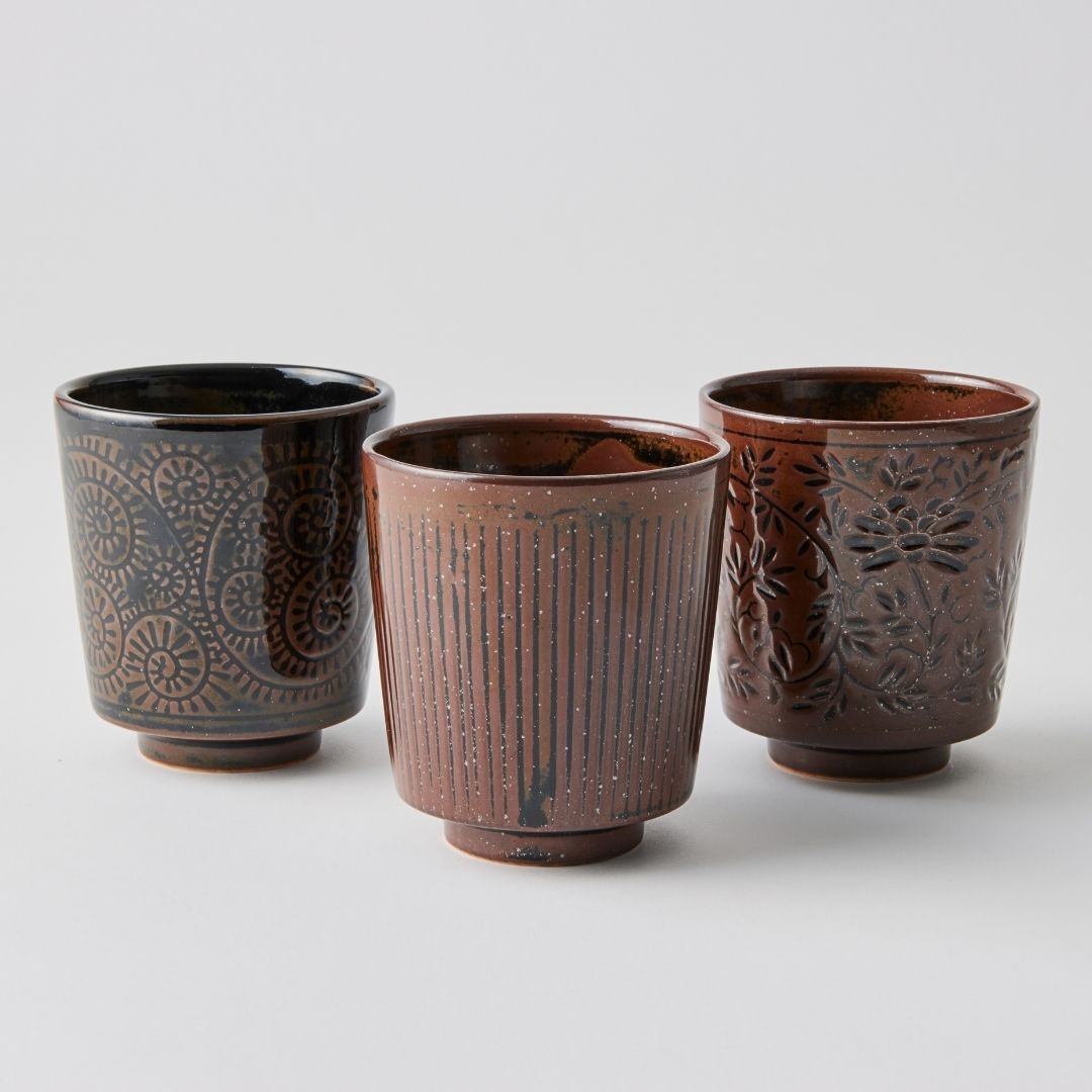 Koyu Tetsuyu Brown Chrysanthemum Sake Cup