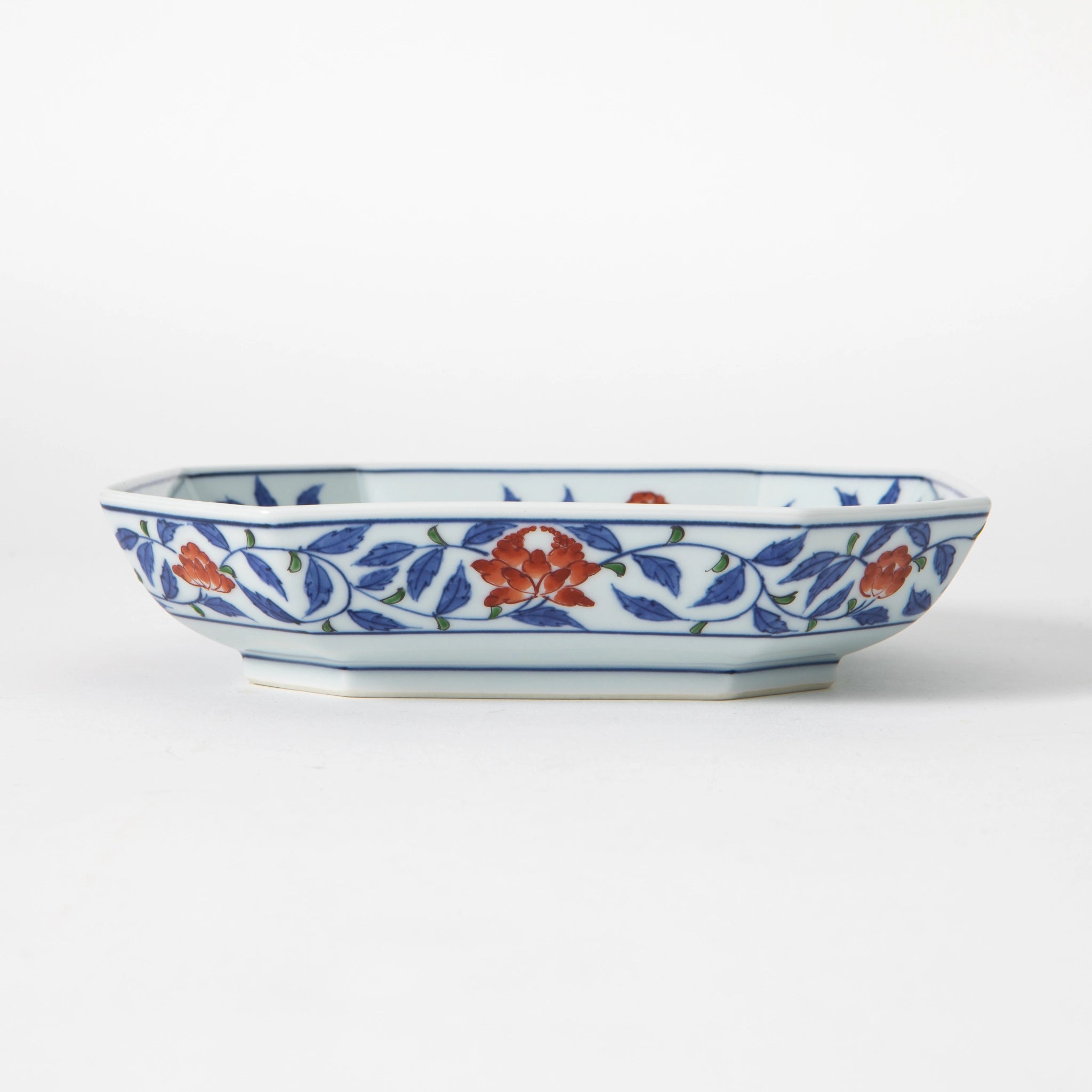 Gen-emon Kiln Arita Flower Karakusa Square Plate