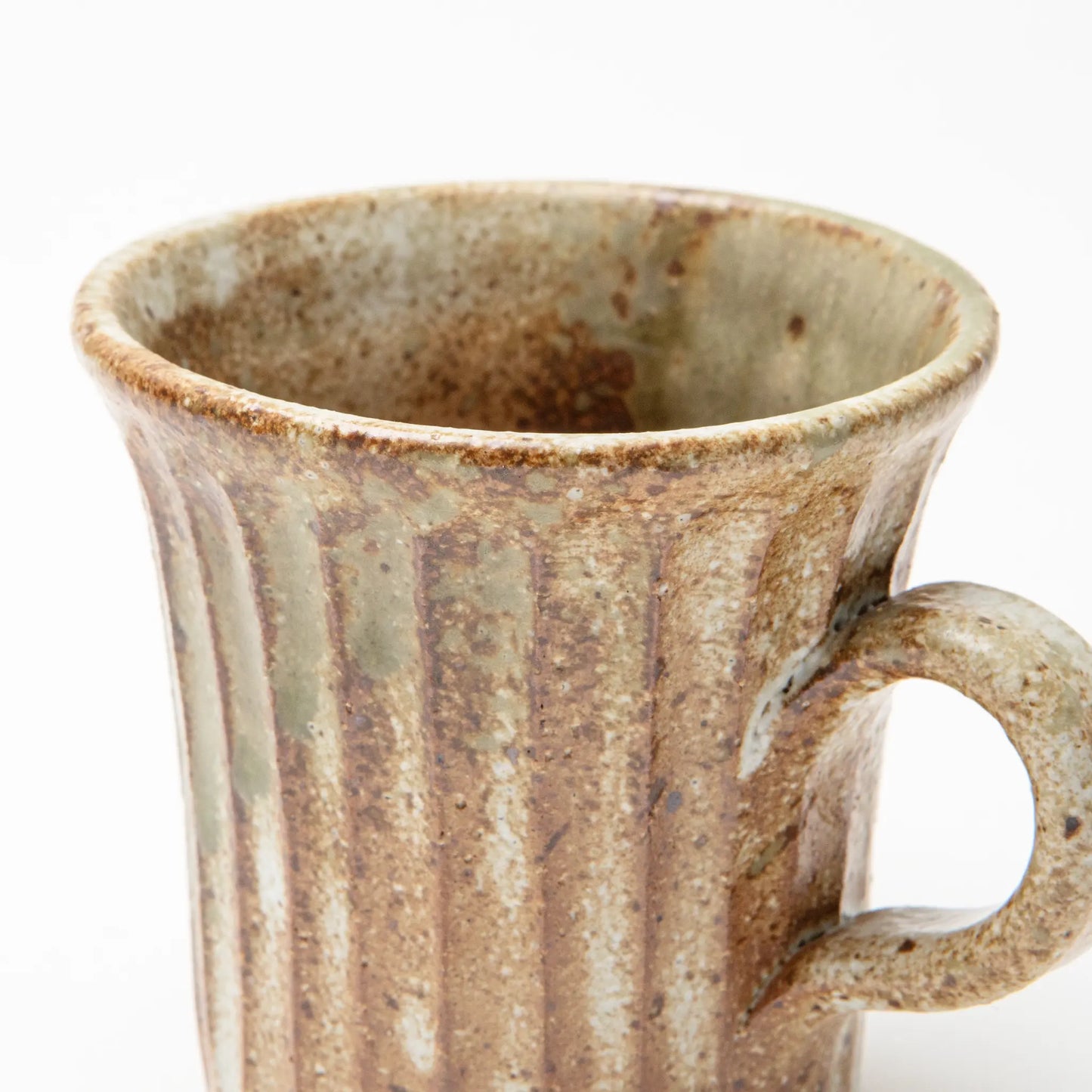Shigaraki Ware Mug Kohiki with Vidro Glaze
