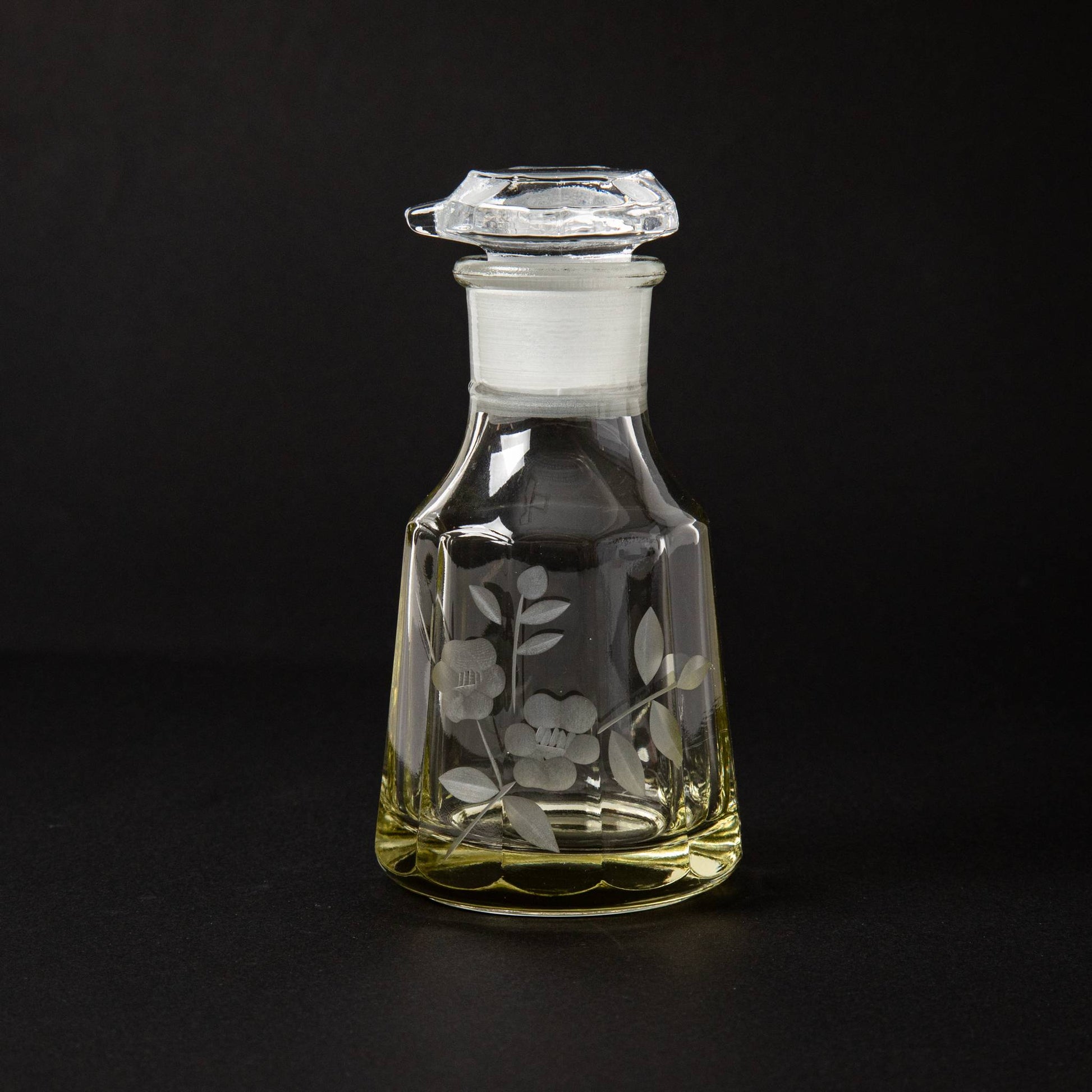 New Spring Tsubaki Edo Kiriko Soy Sauce Dispencer