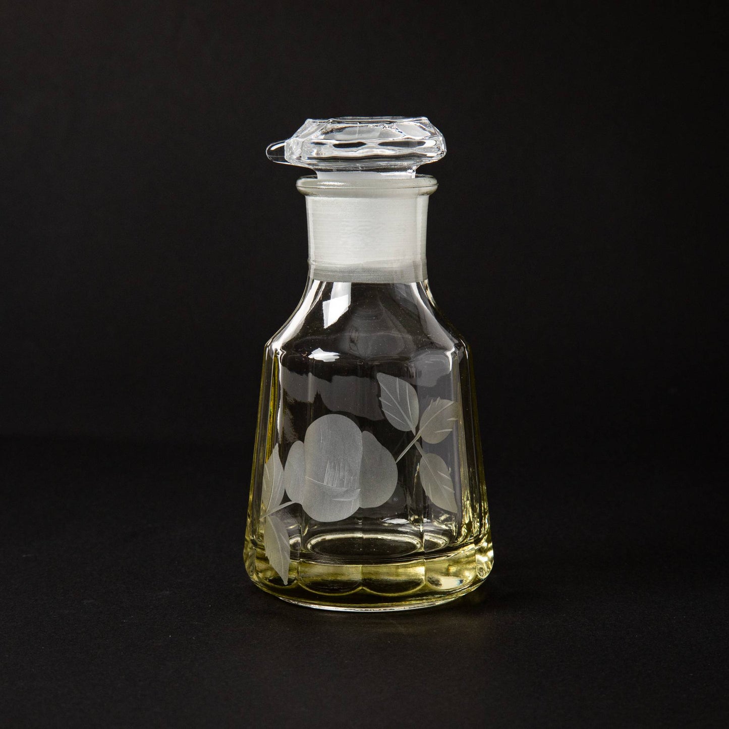 Spring Tsubaki Edo Kiriko Soy Sauce Dispencer