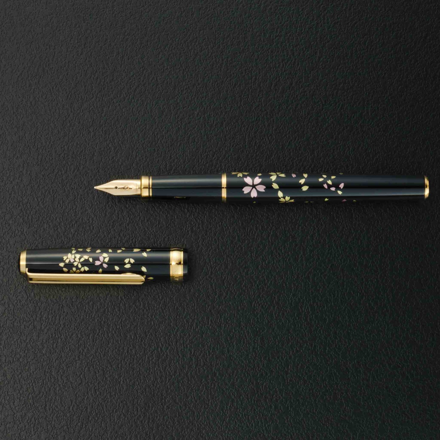 Kanazawa Gold Foil Fountain Pen Sakura Fubuki