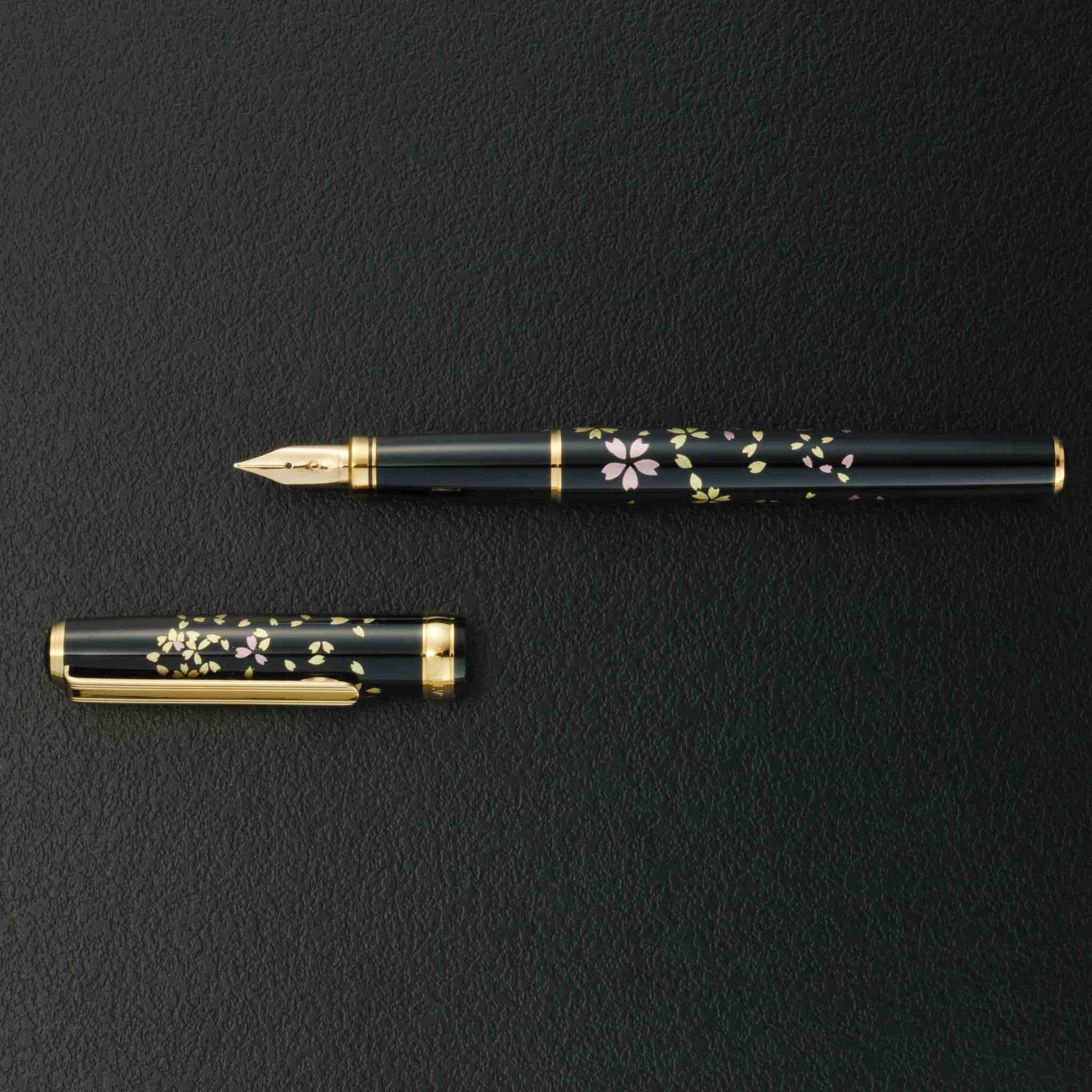 Kanazawa Gold Foil Fountain Pen Sakura Fubuki