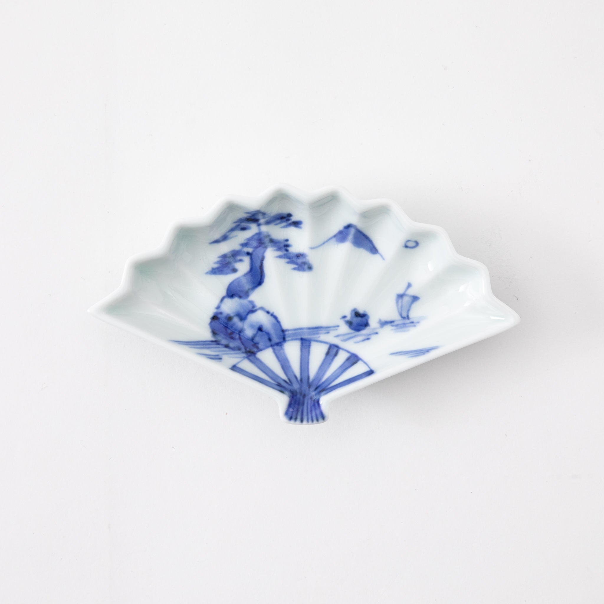 Keizan Kiln Arita Sansui Fan-Shaped Sauce Dish