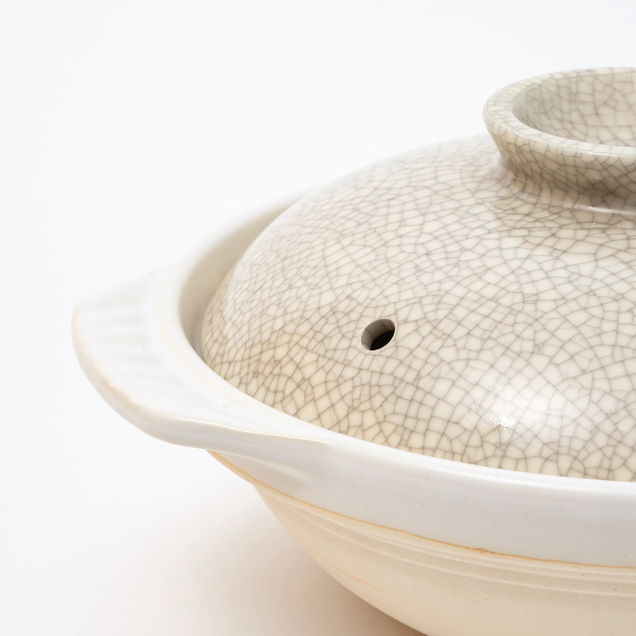 Kannyu White Donabe Clay Pot (3-4 People)