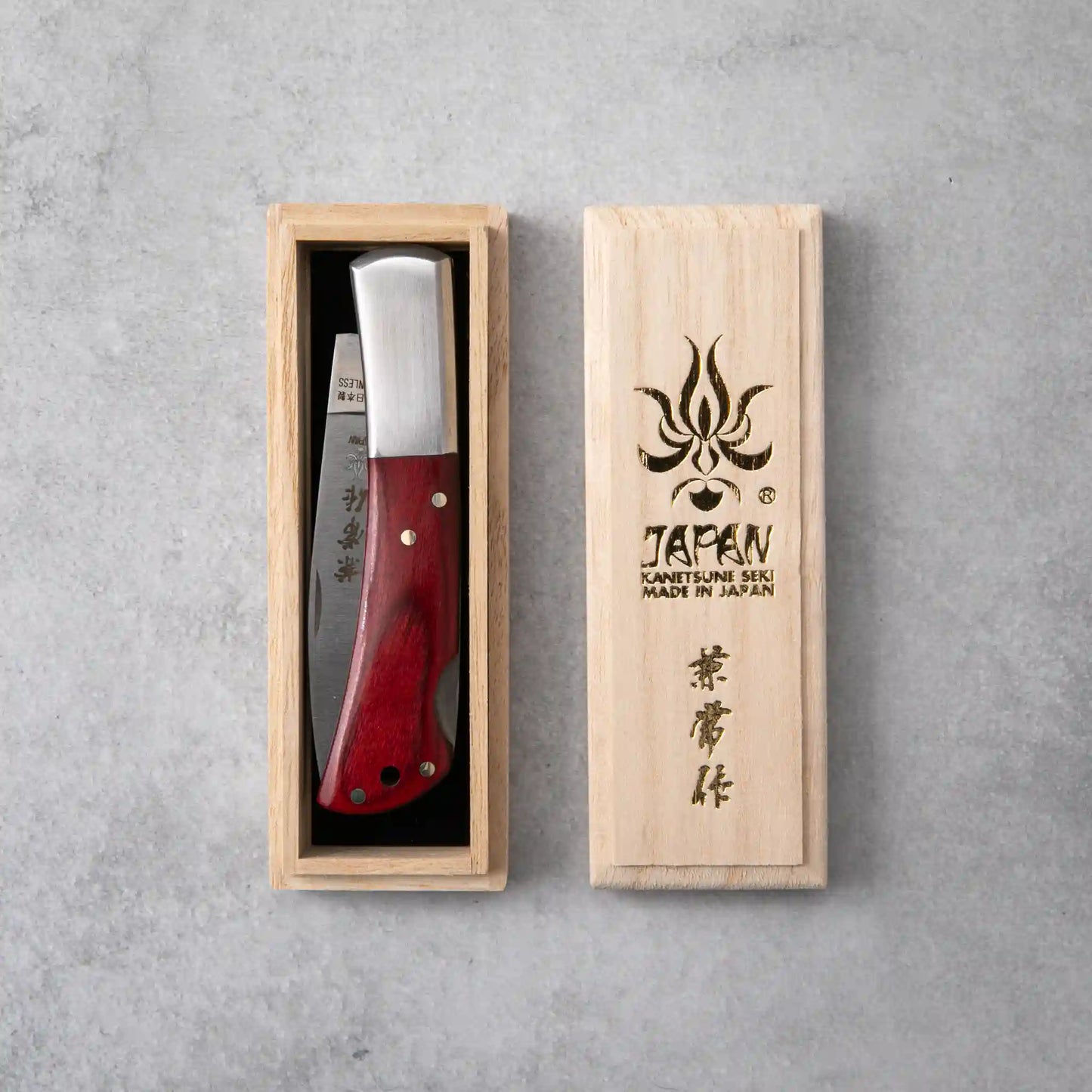 Kanetsune Seki Kaico-Tou Folding Knife