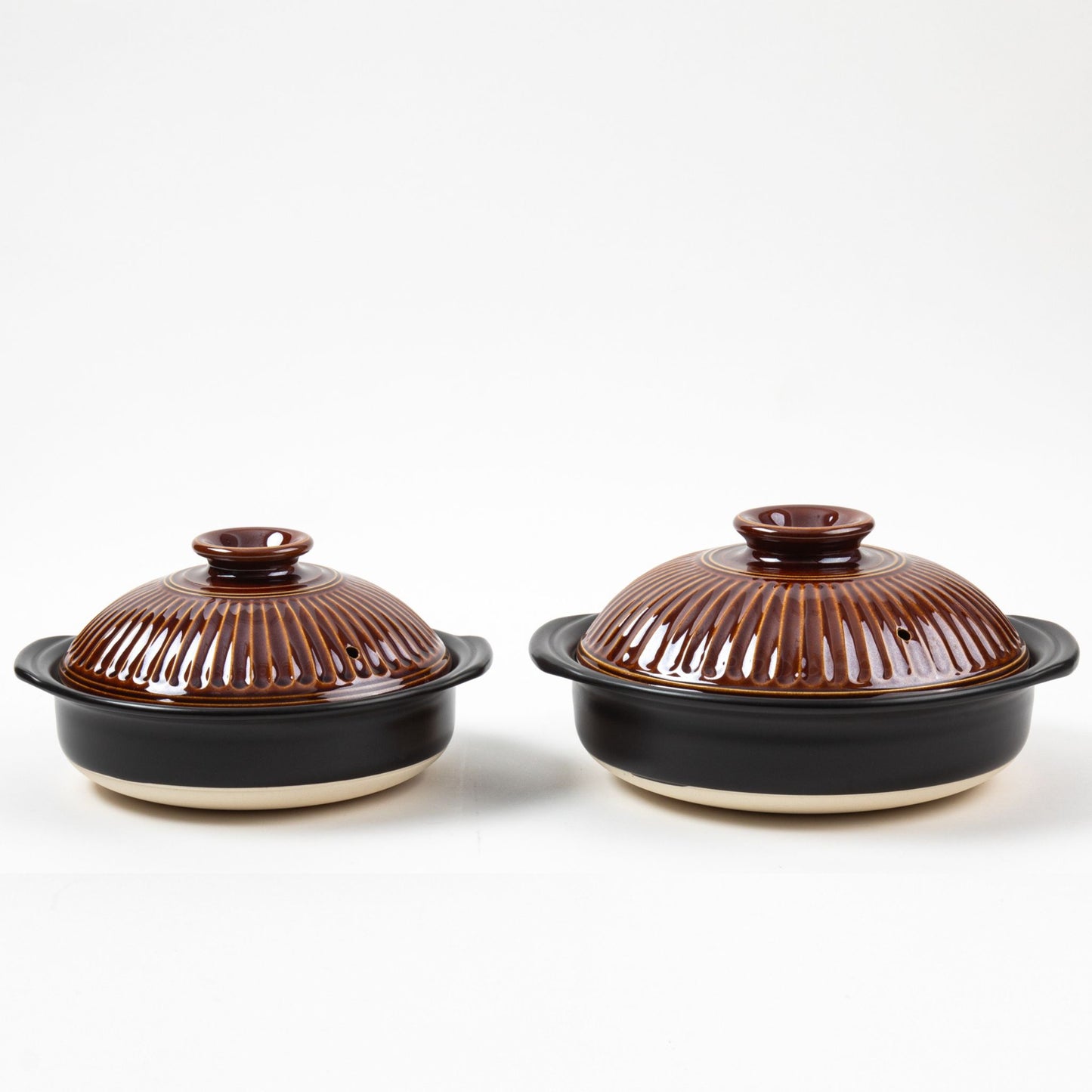 GINPO Chrysanthemum Ame Glaze Donabe Clay Pot (3-4 People)