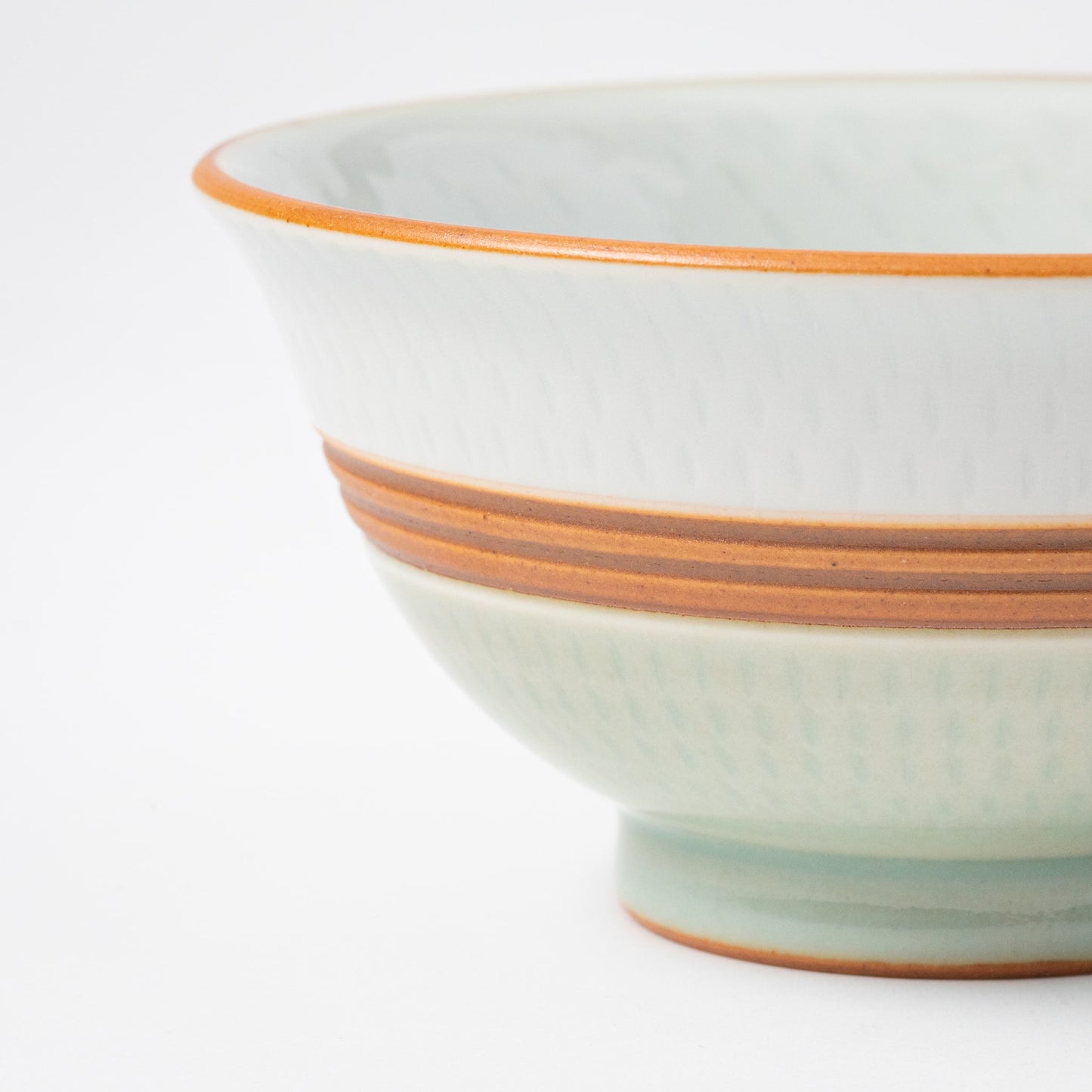 Kakewake Tobikanna Blue Glaze Porcelain Bowl