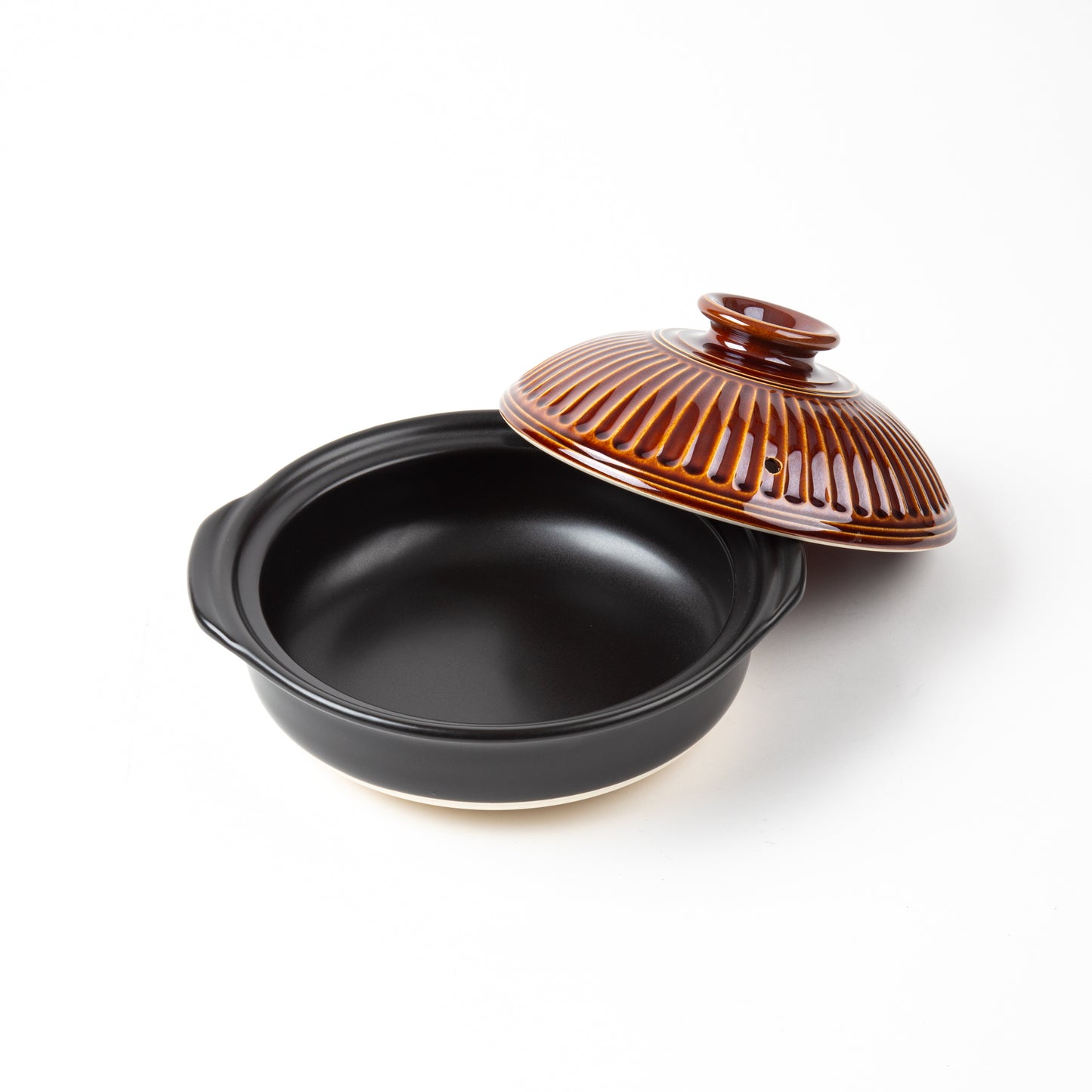 GINPO Chrysanthemum Ame Glaze Donabe Clay Pot (2-3 People)