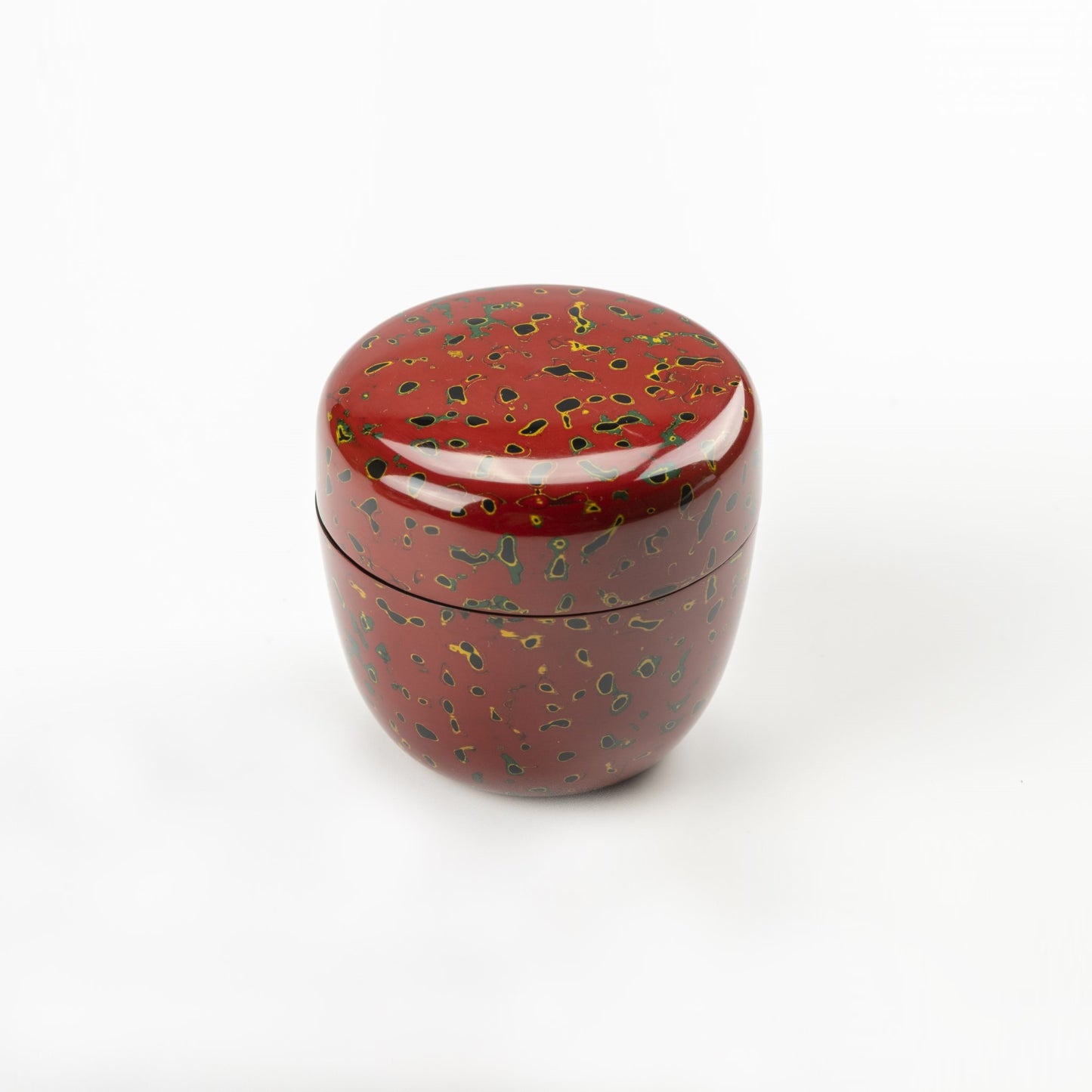 Kara-nuri Tea Container